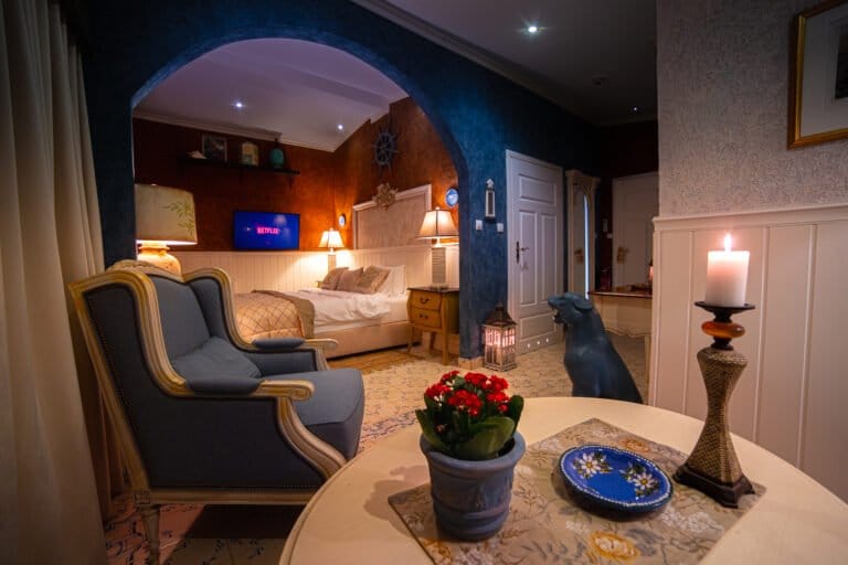 Thor Heyerdahl Suite full room view pauls fantasia