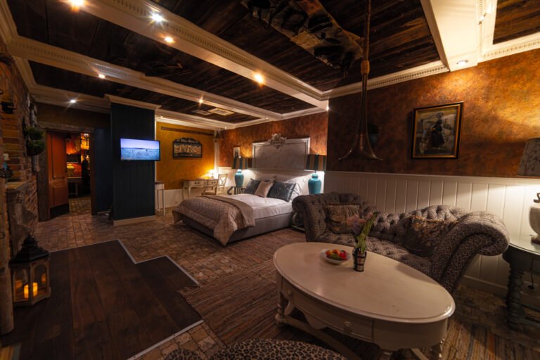 Roald Amundsen Suite